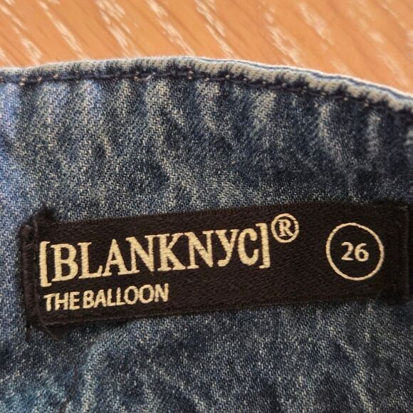 Blank NYC The Ballon Bo- Legged Women's Jeans Medium Denim Wash Pleated Front 26 - Picture 6 of 8